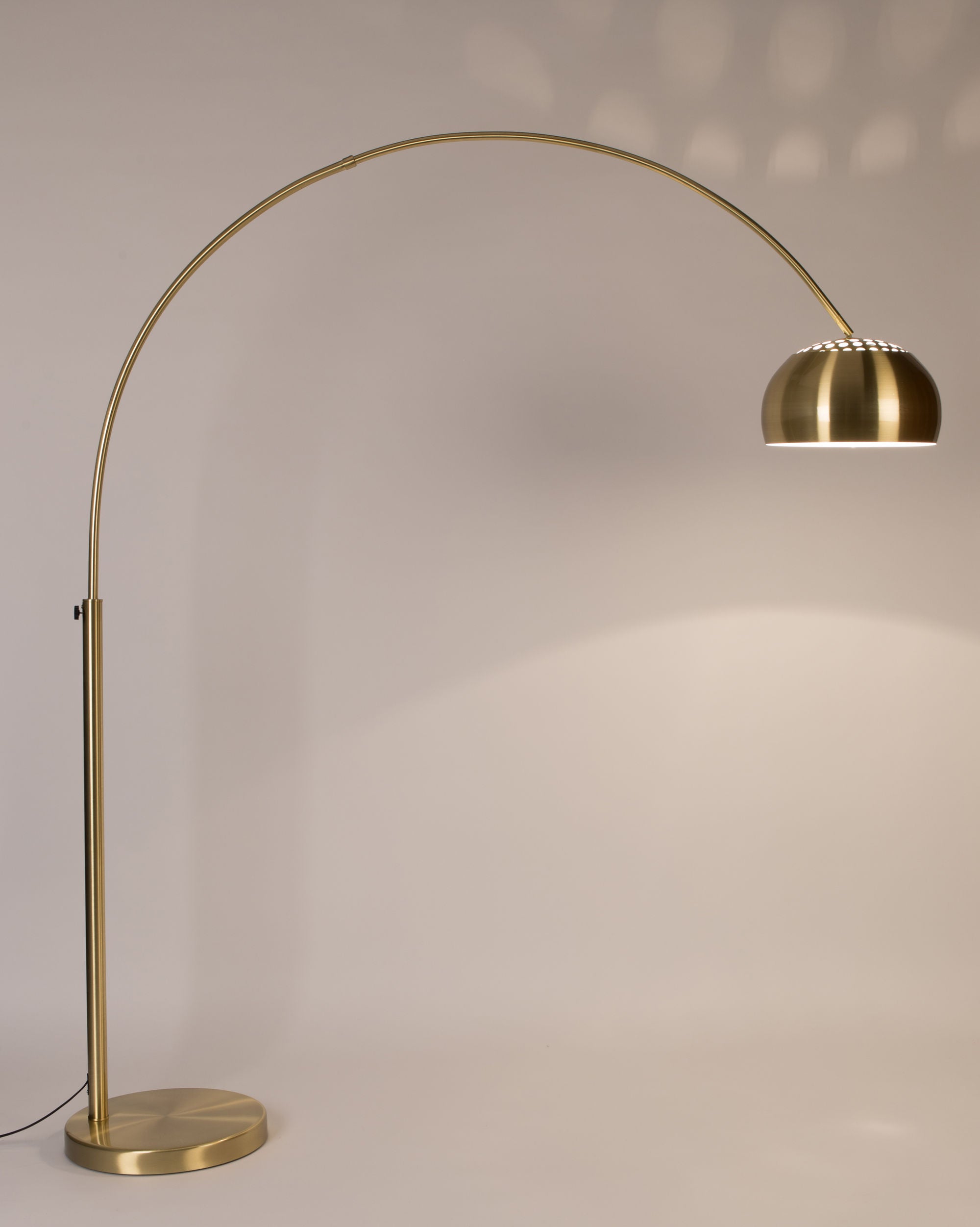 Zuiver Metal Bow Brass Floor Lamp